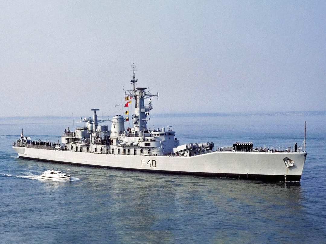 HMS Sirius F40 Leander Class Frigate June 1989 Photo Print - Posters, Prints, & Visual Artwork - by Hampshire Prints (image 1 of 9)