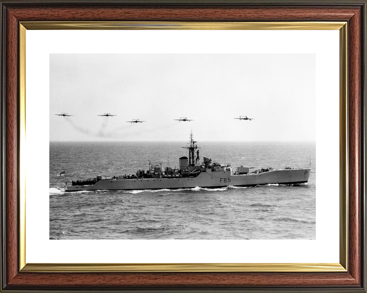 HMS Tenby F65 Whitby Class Frigate Flyover Photo Print - Posters, Prints, & Visual Artwork - by Hampshire Prints (image 8 of 9)