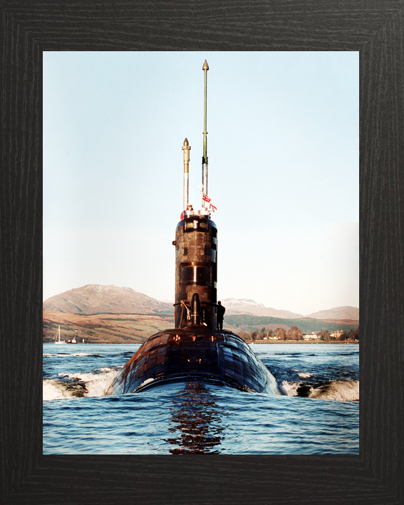 HMS Splendid S106 Swiftsure Class Submarine 2003 Paying Off