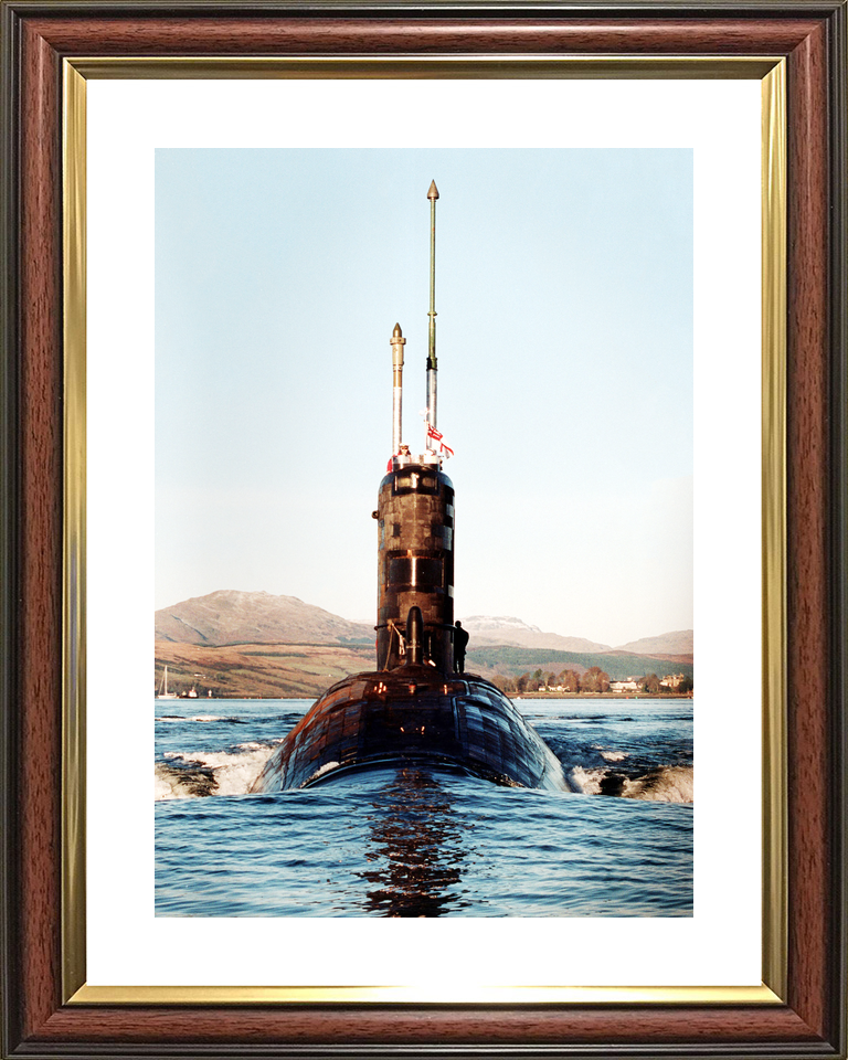 HMS Splendid S106 Swiftsure Class Submarine 2003 Paying Off