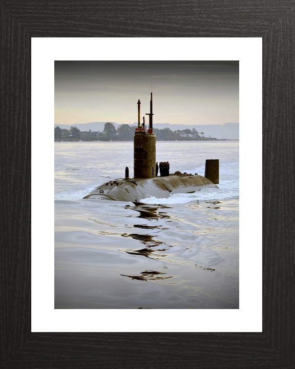 HMS Triumph S93 Trafalgar Class Submarine 2009 Clyde Photo Print - Posters, Prints, & Visual Artwork - by Hampshire Prints (image 2 of 9)