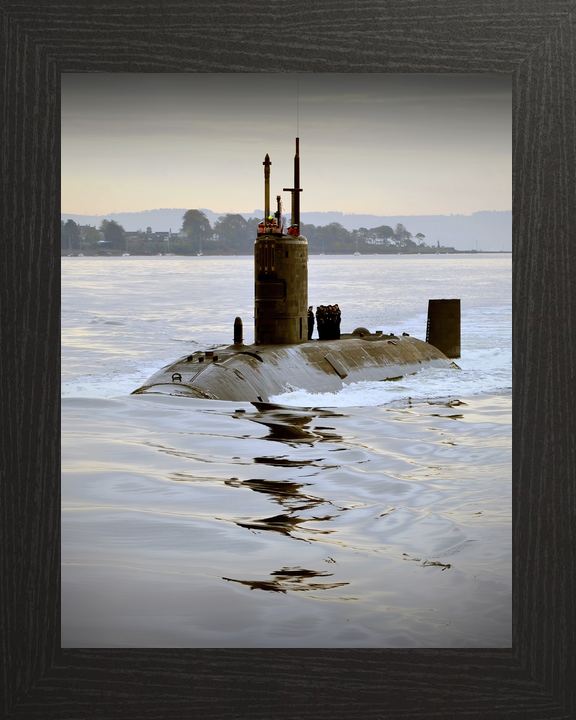 HMS Triumph S93 Trafalgar Class Submarine 2009 Clyde Photo Print - Posters, Prints, & Visual Artwork - by Hampshire Prints (image 3 of 9)