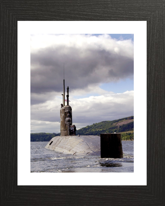 HMS Superb S109 Swiftsure Class Submarine 2007 Clyde