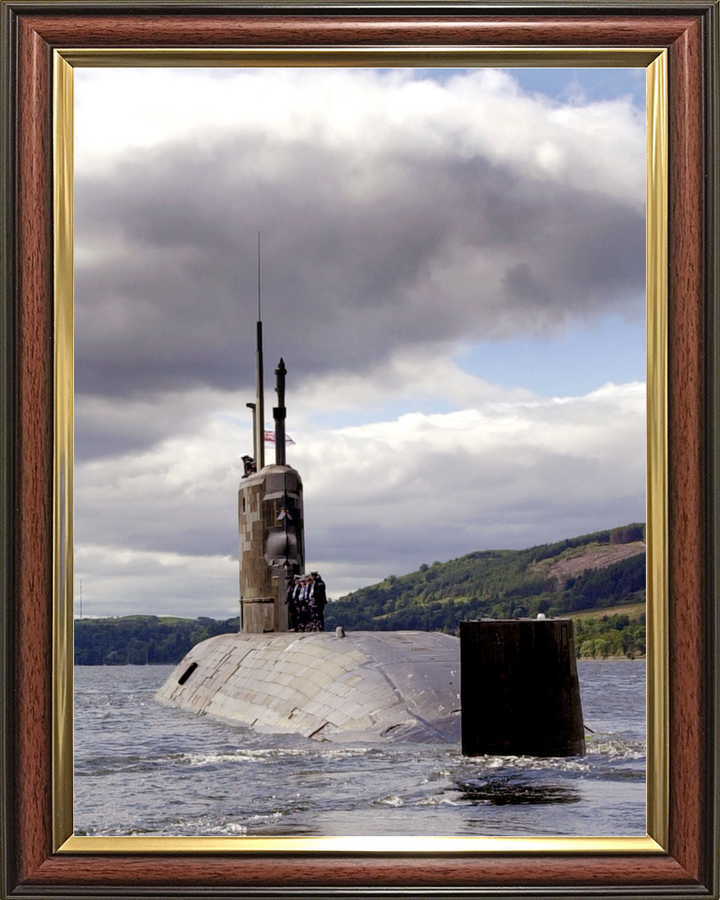 HMS Superb S109 Swiftsure Class Submarine 2007 Clyde
