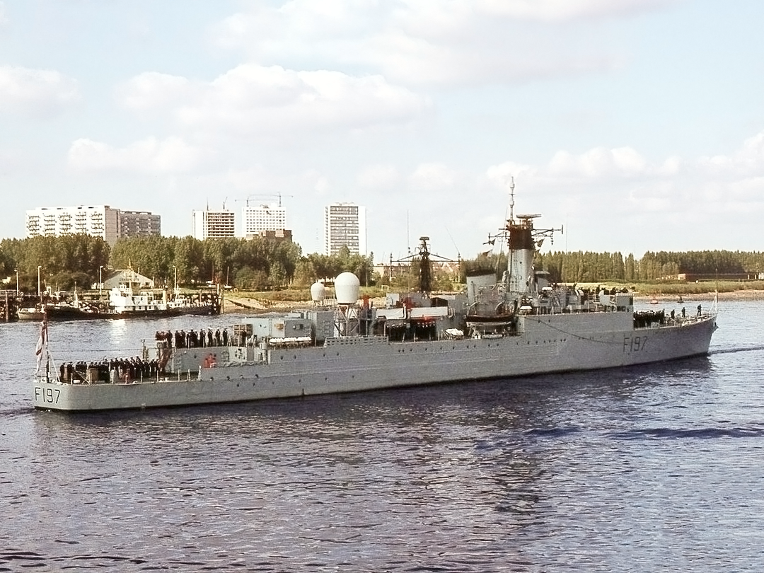 HMS Grenville (F197) (R97) Royal Navy U Class Destroyer Leaving Harbour Photo Print Wall Art Decor - Posters, Prints, & Visual Artwork - by Hampshire Prints (image 1 of 9)