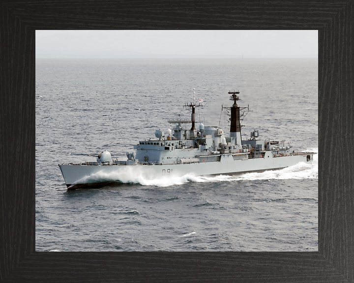 HMS Nottingham D91 Type 42 Destroyer June 2004 Photo Print - Posters, Prints, & Visual Artwork - by Hampshire Prints (image 3 of 9)