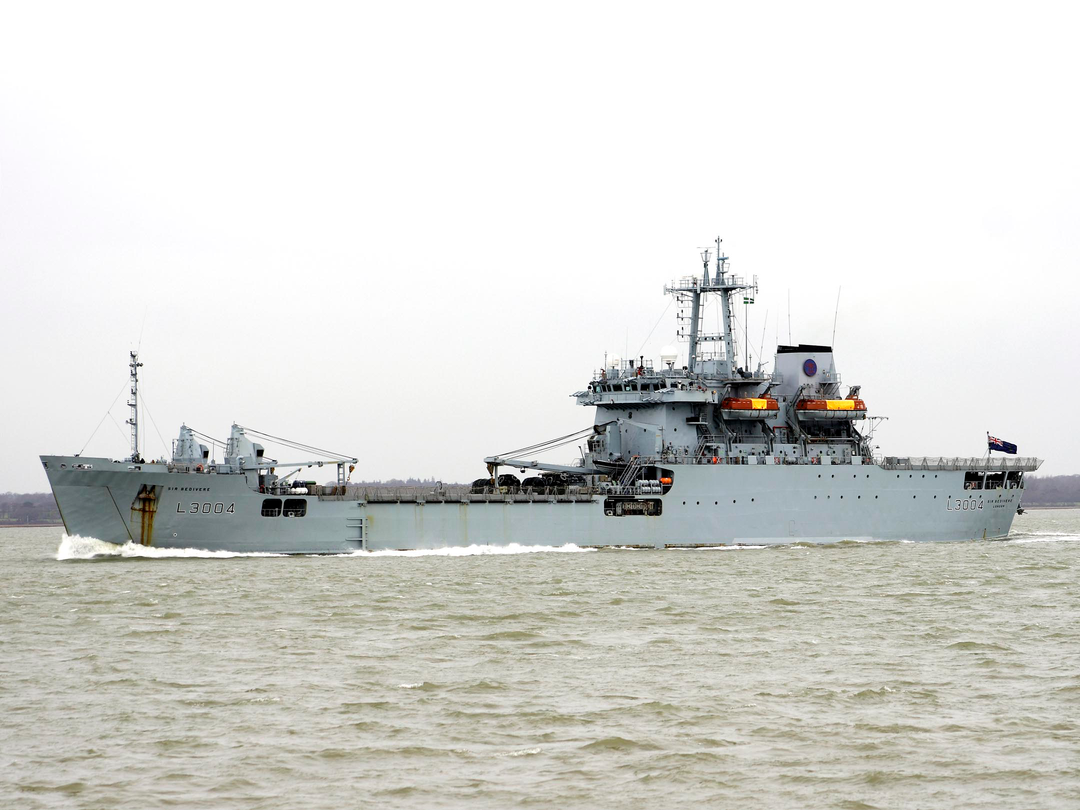 RFA Sir Bedivere L3004 Round Table Class Ship Port Beam View Photo Print - Posters, Prints, & Visual Artwork - by Hampshire Prints (image 1 of 9)