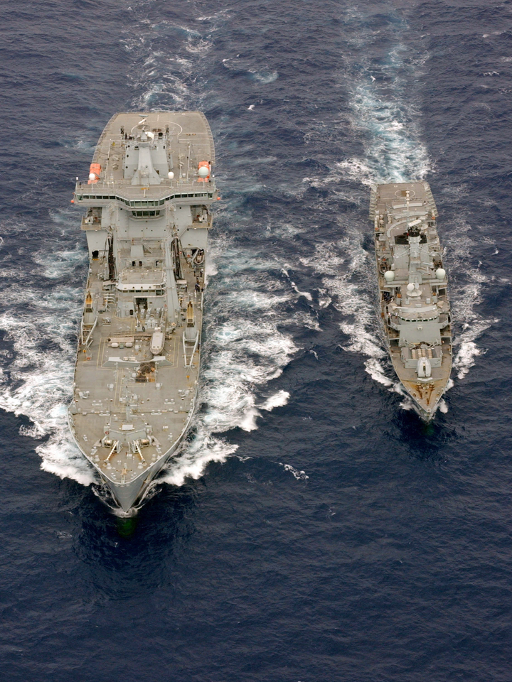 RFA Wave Ruler (A390) Photo Print - During a RAS Aug 2006 - Royal Fleet Auxiliary Wave Class Fleet Tanker Posters, Prints, & Visual Artwork Hampshire Prints 6 x 4 No Frame No