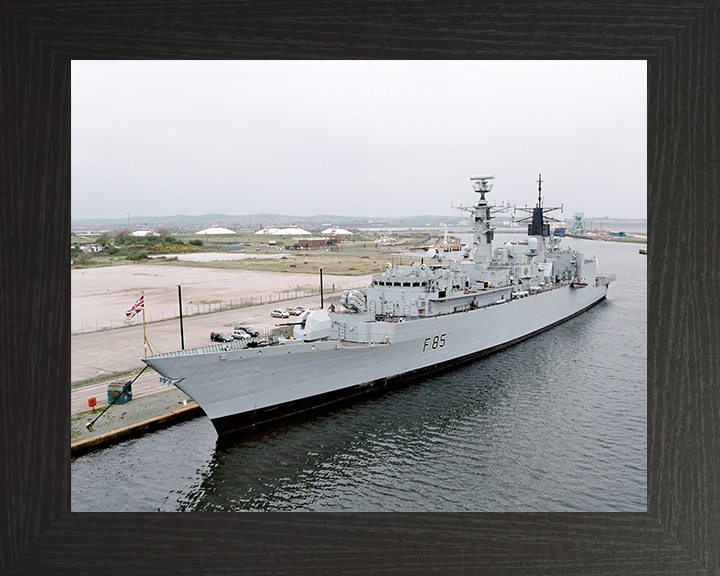 HMS Cumberland (F85) Royal Navy Type 22 Frigate Barrow in Furness 2002 Photo Print Wall Art Decor Posters, Prints, & Visual Artwork Hampshire Prints 10 x 8 Black Frame No