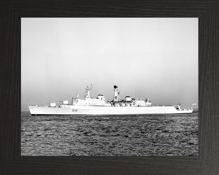 HMS London D16 | Photo Print | Framed Print | County Class | Destroyer | Royal Navy Hampshire Prints