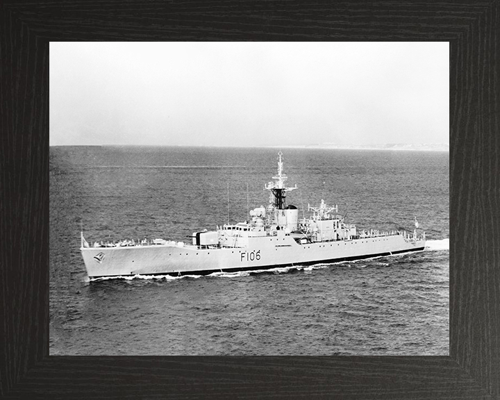 HMS Brighton (F106) Royal Navy Rothesay Class Frigate High Port Side View Photo Print Wall Art Decor Posters, Prints, & Visual Artwork Hampshire Prints 10 x 8 Black Frame No