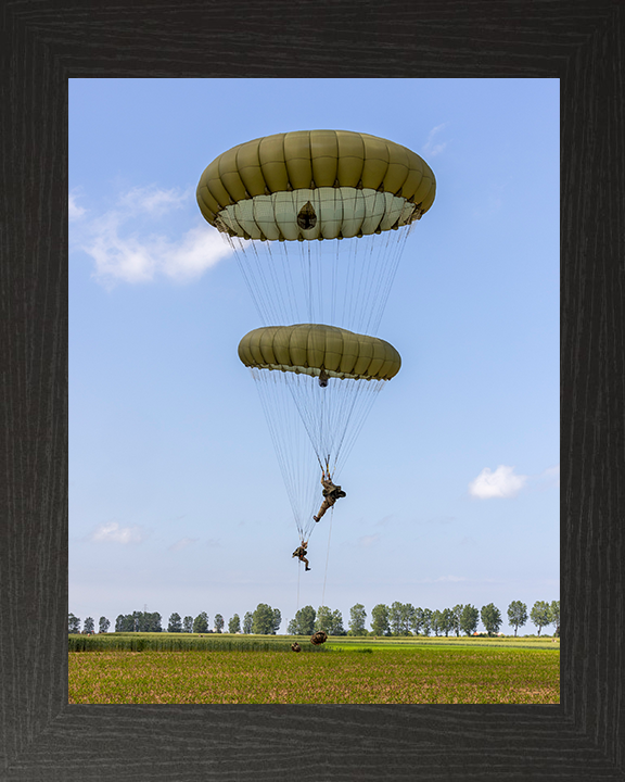 16 Air Assault Brigade Parachuting Photo Print - British Army Hampshire Prints 10 x 8 Black Frame No