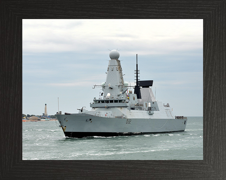 HMS Daring (D32) Photo Print - Homecoming 2012 - Royal Navy Type 45 Destroyer Posters, Prints, & Visual Artwork Hampshire Prints 10 x 8 Black Frame No