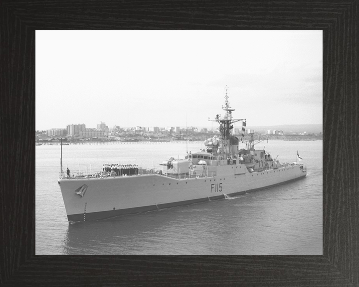 HMS Berwick (F115) Royal Navy Rothesay Class Frigate High Port Bow View Photo Print Wall Art Decor Posters, Prints, & Visual Artwork Hampshire Prints 10 x 8 Black Frame No