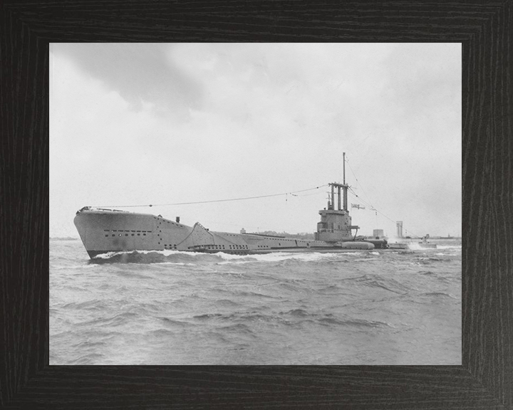 HMS Aeneas (P427) (S72) Photo Print - Low Port Side View - Royal Navy Amphion Class Submarine Hampshire Prints 10 x 8 Black Frame No