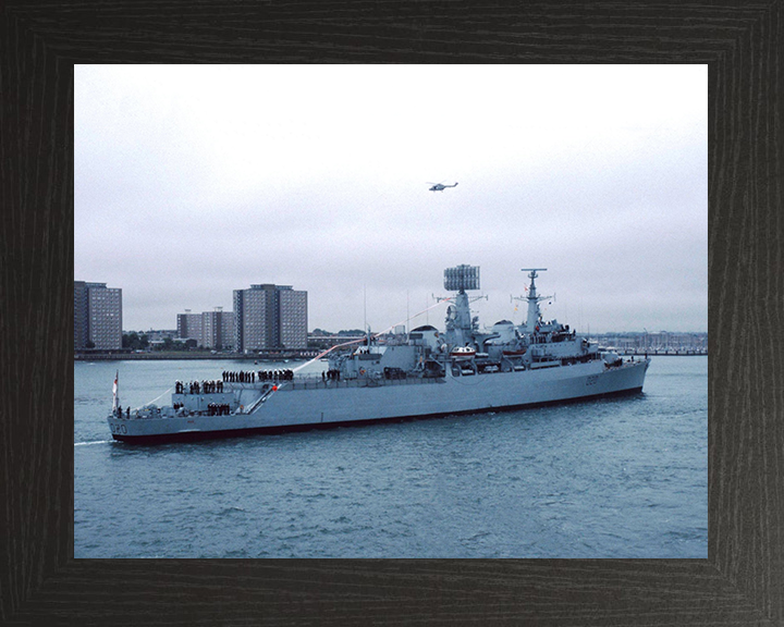 HMS Fife D20 | Photo Print | Framed Print | Poster | County Class | Destroyer | Royal Navy Hampshire Prints