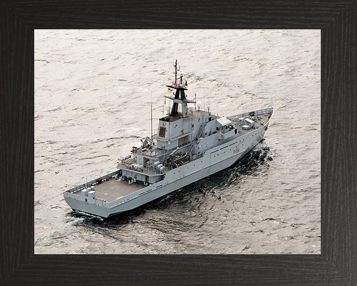 HMS Tyne P281 Royal Navy River class offshore patrol vessel Photo Print or Framed Print - Hampshire Prints