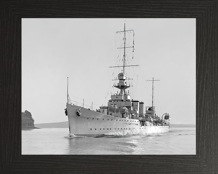 HMS Dunedin (96) Royal Navy Danae Class Cruiser Port Side View Photo Print Wall Art Decor Posters, Prints, & Visual Artwork Hampshire Prints 10 x 8 Black Frame No
