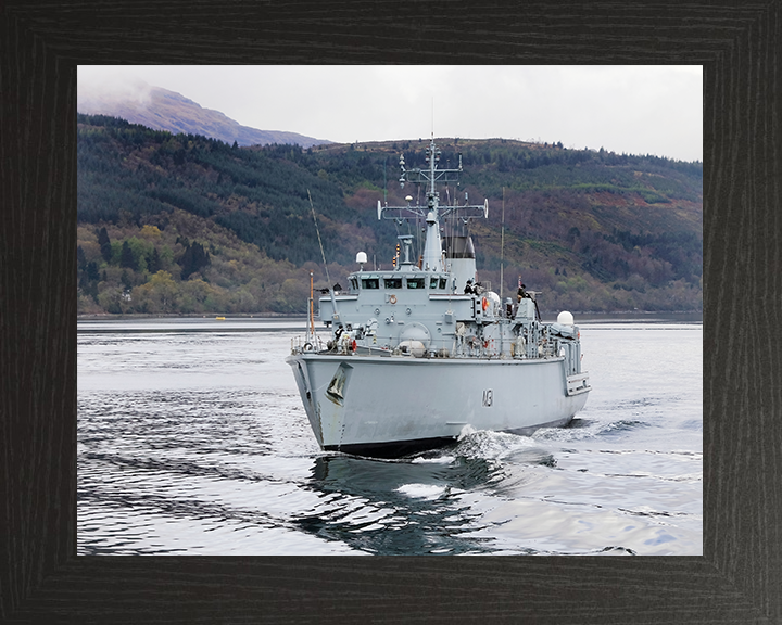 HMS Cattistock (M31) Royal Navy Hunt Class MineHunter Port Bow View Photo Print Wall Art Decor Posters, Prints, & Visual Artwork Hampshire Prints 10 x 8 Black Frame No