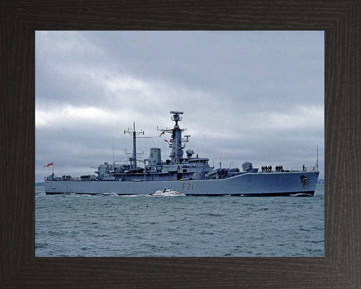 HMS Scylla F71 | Photo Print | Framed Print | Leander Class | Frigate | Royal Navy Hampshire Prints