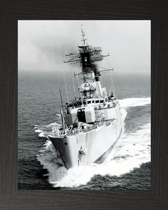 HMS Lincoln F99 | Photo Print | Framed Print | Salisbury Class | Frigate | Royal Navy Hampshire Prints