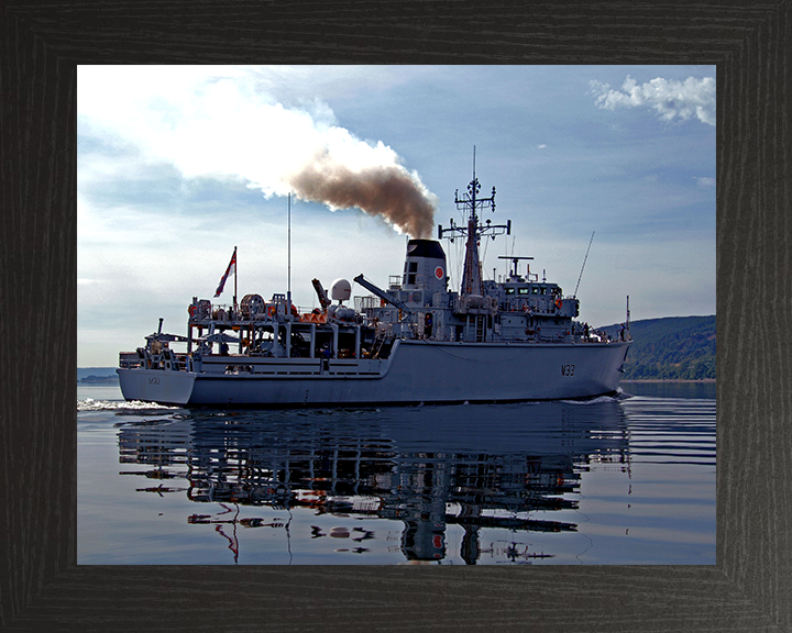 HMS Brocklesby (M33) Photo Print - Sails From HMNB Clyde 2006 - Royal Navy Hunt Class Mine Warfare Vessel Posters, Prints, & Visual Artwork Hampshire Prints 10 x 8 Black Frame No