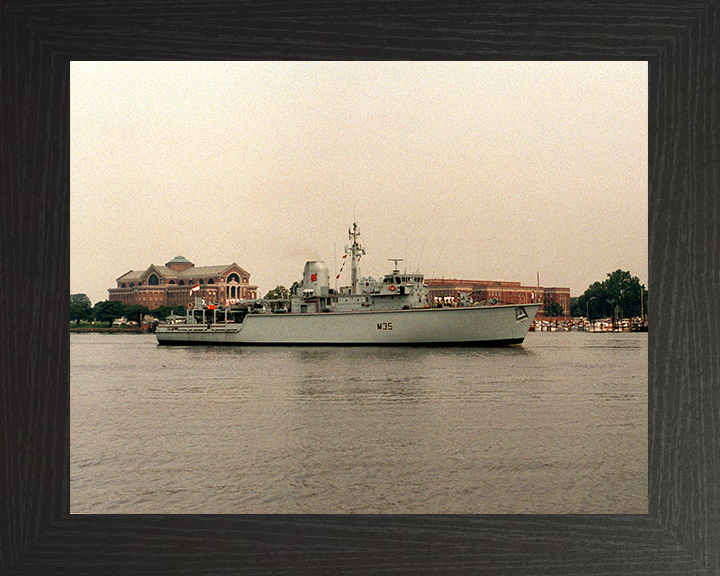 HMS Dulverton (M35) Photo Print - Washington - Royal Navy Hunt Class Mine Warfare Vessel Hampshire Prints 10 x 8 Black Frame No
