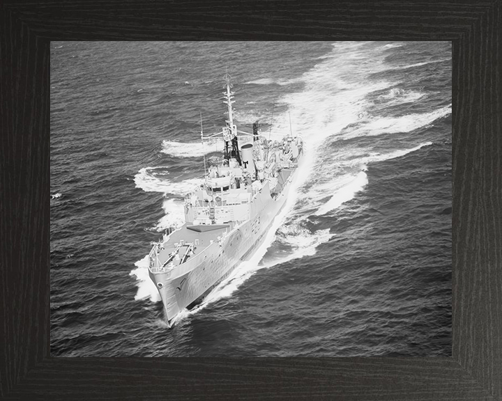 HMS Malcolm (F88) Photo Print - At Sea - Royal Navy Blackwood Class Frigate Hampshire Prints 10 x 8 Black Frame No