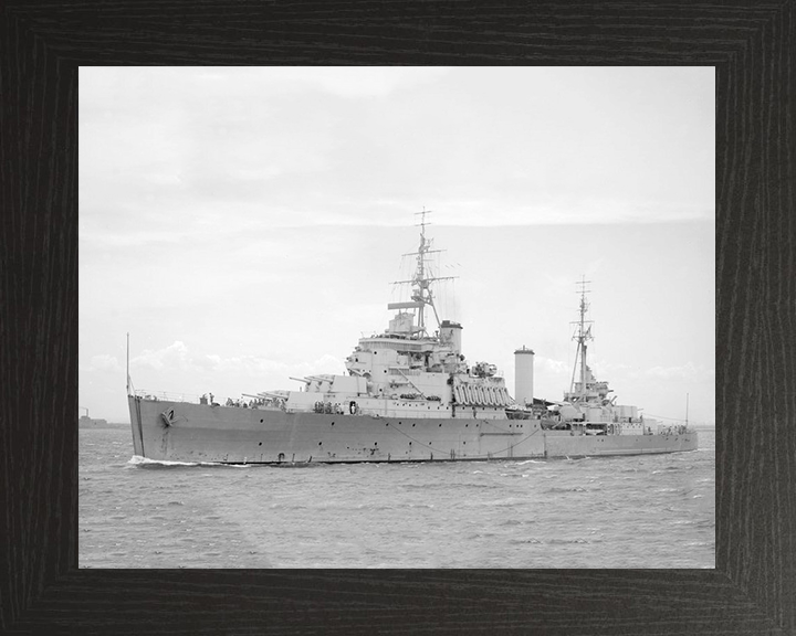 HMS Gambia (48) | Photo Print | Framed Print | Fiji Class | Light Cruiser | Royal Navy Hampshire Prints