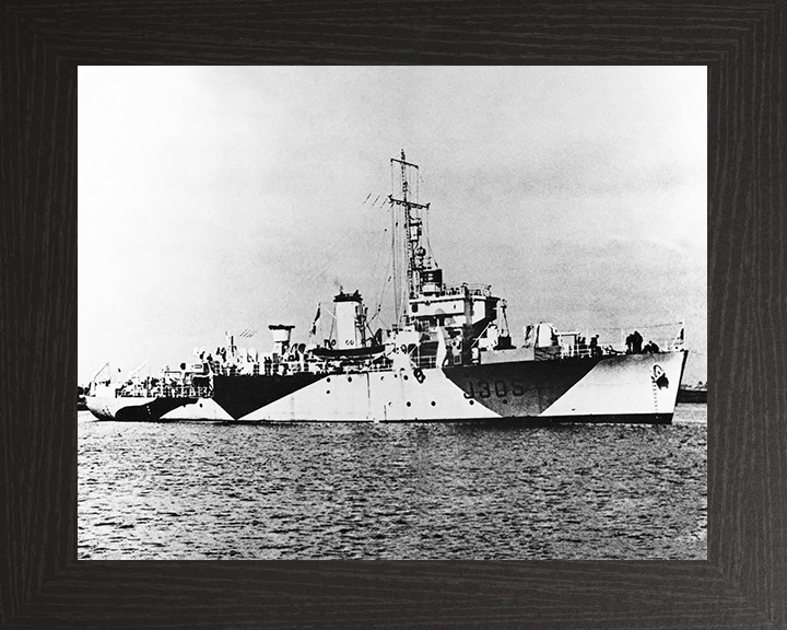 HMS Brave (J305) Royal Navy Algerine Class Minesweeper Starboard Side View Photo Print Wall Art Decor Posters, Prints, & Visual Artwork Hampshire Prints 10 x 8 Black Frame No