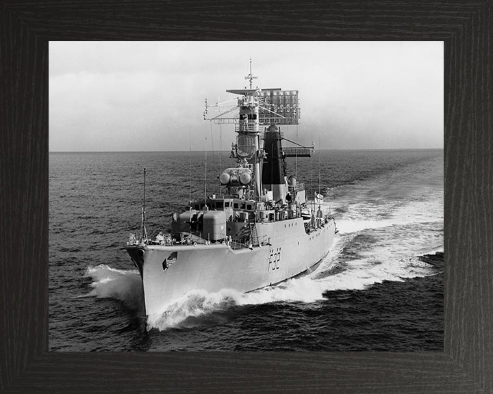 HMS Salisbury F32 Royal Navy Salisbury class Frigate Photo Print or Framed Print - Hampshire Prints