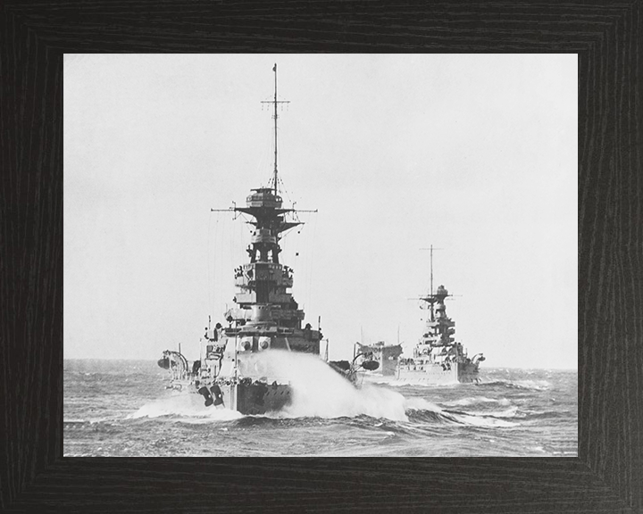 HMS Barham (04) Royal Navy Queen Elizabeth Class Battleship At Sea Photo Print Wall Art Decor Posters, Prints, & Visual Artwork Hampshire Prints 10 x 8 Black Frame No