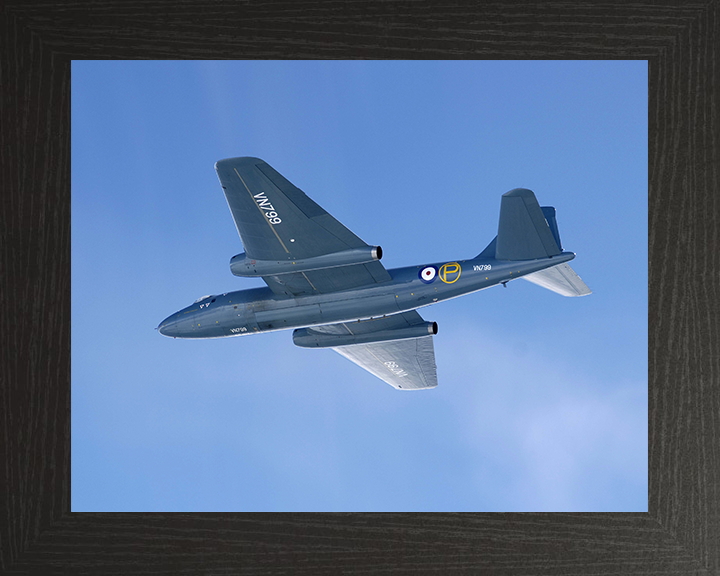 RAF prototype Canberra in flight Photo Print - Royal Air Force Aircraft Hampshire Prints 10 x 8 Black Frame No