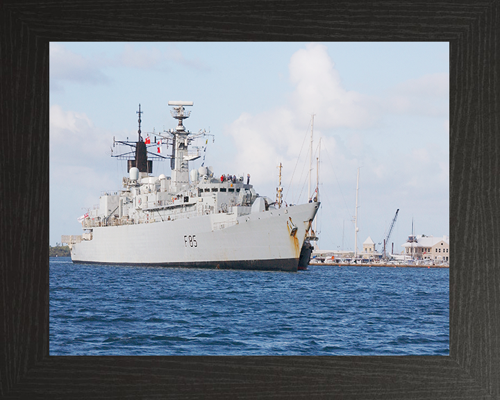 HMS Cumberland (F85) Royal Navy Type 22 Frigate Entering Bermuda 2005 Photo Print Wall Art Decor Posters, Prints, & Visual Artwork Hampshire Prints 10 x 8 Black Frame No