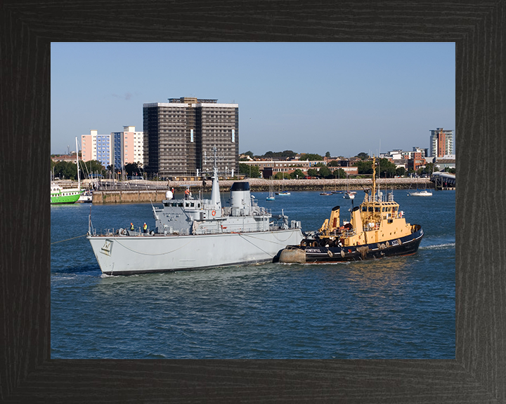 HMS Brecon (M29) Photo Print - Under Tow 2007 - Royal Navy Hunt Class Mine Warfare Vessel Posters, Prints, & Visual Artwork Hampshire Prints 10 x 8 Black Frame No