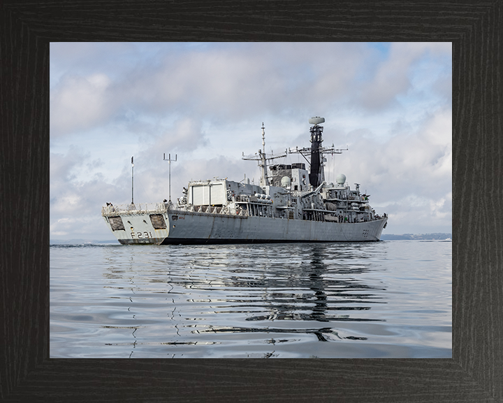 HMS Argyll (F231 ) Royal Navy Type 23 Frigate Calm Reflections Photo Print Wall Art Decor Posters, Prints, & Visual Artwork Hampshire Prints 10 x 8 Black Frame No