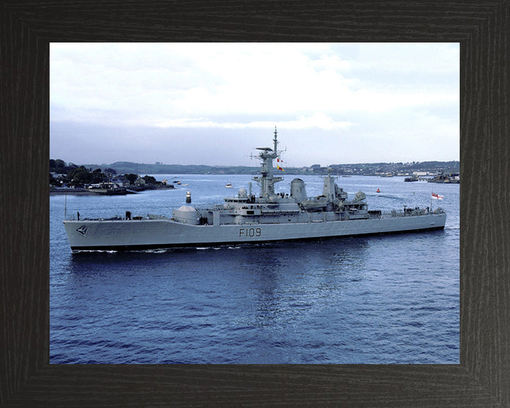 HMS Leander F109 | Photo Print | Framed Print | Leander Class | Frigate | Royal Navy Hampshire Prints