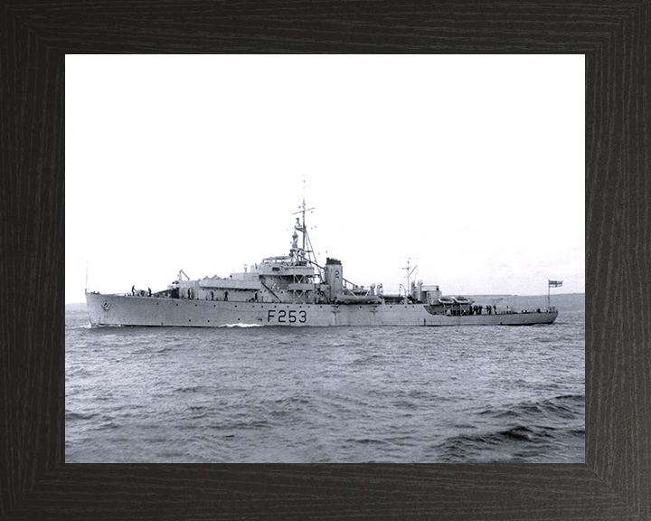 HMS Helmsdale (F253) Photo Print - Port Side View - Royal Navy River Class Frigate Posters, Prints, & Visual Artwork Hampshire Prints 10 x 8 Black Frame No