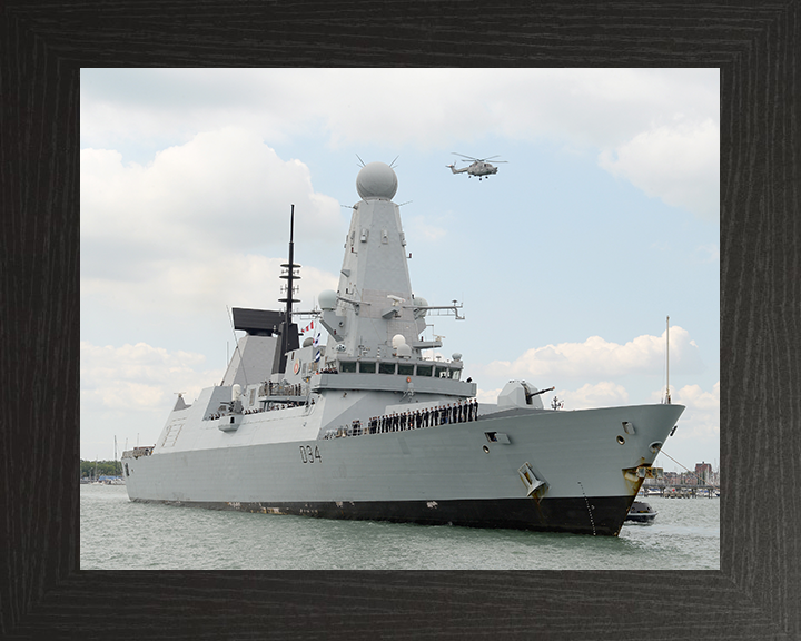 HMS Diamond (D34) Photo Print - Homecoming 2014 - Royal Navy Type 45 Destroyer Posters, Prints, & Visual Artwork Hampshire Prints 10 x 8 Black Frame No