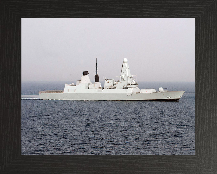 HMS Daring (D32) Royal Navy Type 45 Destroyer Starboard view at Sea Photo Print Wall Art Decor Posters, Prints, & Visual Artwork Hampshire Prints 10 x 8 Black Frame No