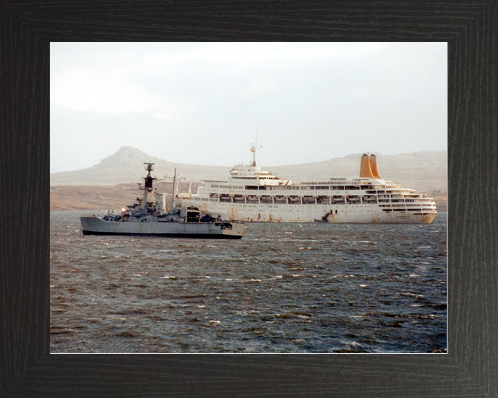 HMS Andromeda (F57) Royal Navy Leander Class Frigate Falklands 1982 Photo Print Wall Art Decor Posters, Prints, & Visual Artwork Hampshire Prints 10 x 8 Black Frame No
