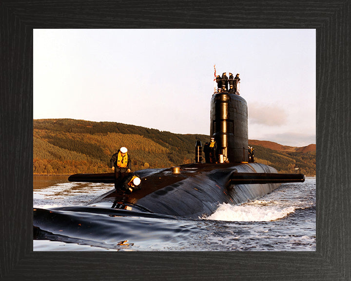 HMS Resolution S22 Submarine | Photo Print | Framed Print | Resolution Class | Royal Navy Hampshire Prints