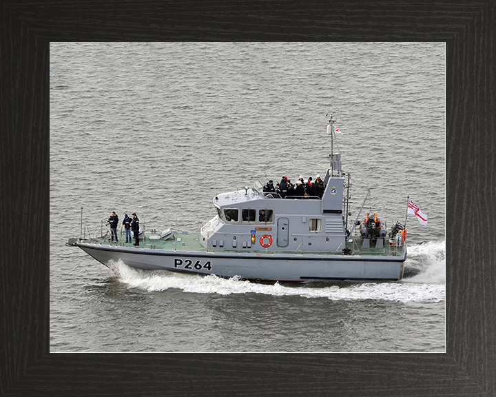 HMS Archer (P264) Royal Navy Archer Class P2000 Patrol Vessel Port Side View Photo Print Wall Art Decor Posters, Prints, & Visual Artwork Hampshire Prints 10 x 8 Black Frame No