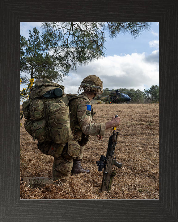 British Army Parachute Regiment Soldier Kneels watching a French Caiman Helicopter Photo Print Wall Art Military Posters, Prints, & Visual Artwork Hampshire Prints 10 x 8 Black Frame No