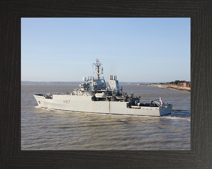HMS Echo (H87) Royal Navy Echo Class Survey Vessel Leaving Portsmouth Photo Print Wall Art Decor Posters, Prints, & Visual Artwork Hampshire Prints 10 x 8 Black Frame No
