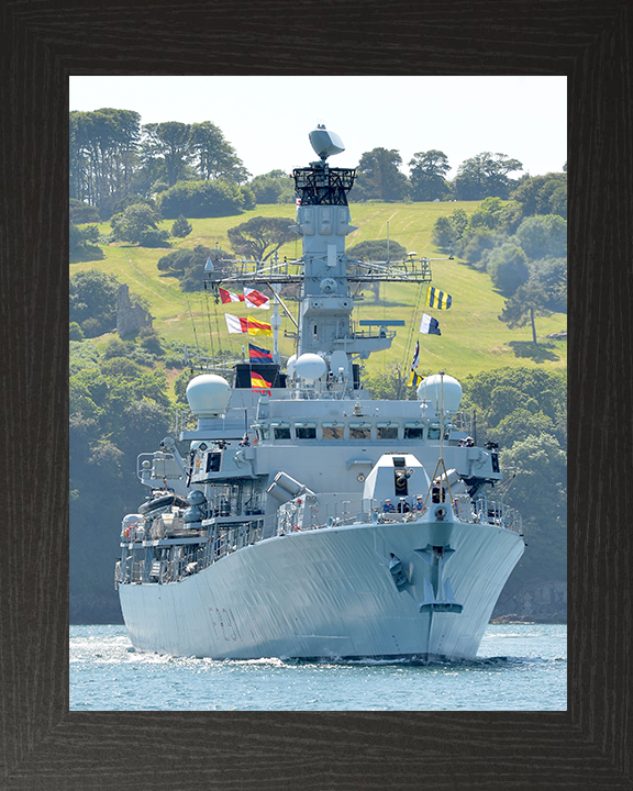 HMS Argyll (F231) Photo Print - Plymouth Sound 2014 - Royal Navy Type 23 Frigate Hampshire Prints 10 x 8 Black Frame No
