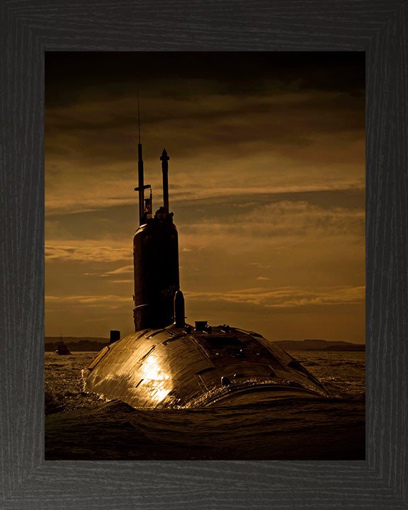 HMS Triumph S93 Submarine | Photo Print | Framed Print | Trafalgar Class | Royal Navy Hampshire Prints