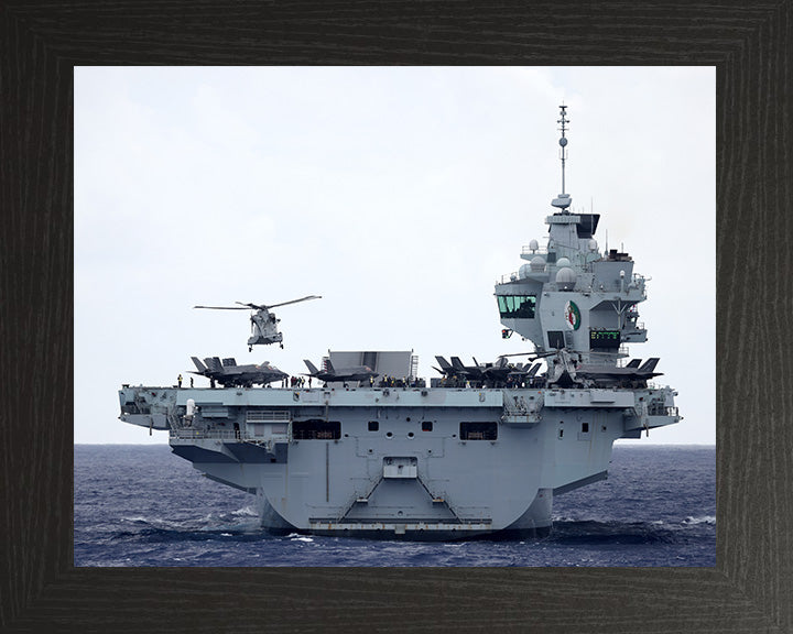 HMS Queen Elizabeth R08 | Photo Print | Framed Print | Queen Elizabeth Class | Aircraft Carrier | Royal Navy Hampshire Prints