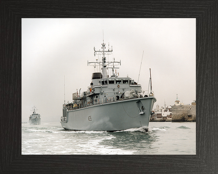 HMS Dulverton (M35) Royal Navy Hunt Class Mine Warfare Vessel Leaving Portsmouth Photo Print Wall Art Decor Posters, Prints, & Visual Artwork Hampshire Prints 10 x 8 Black Frame No