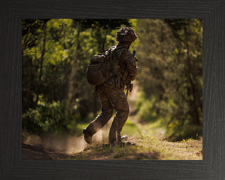 Royal Welsh Regiment soldier patrolling Photo Print - British Army Hampshire Prints 10 x 8 Black Frame No